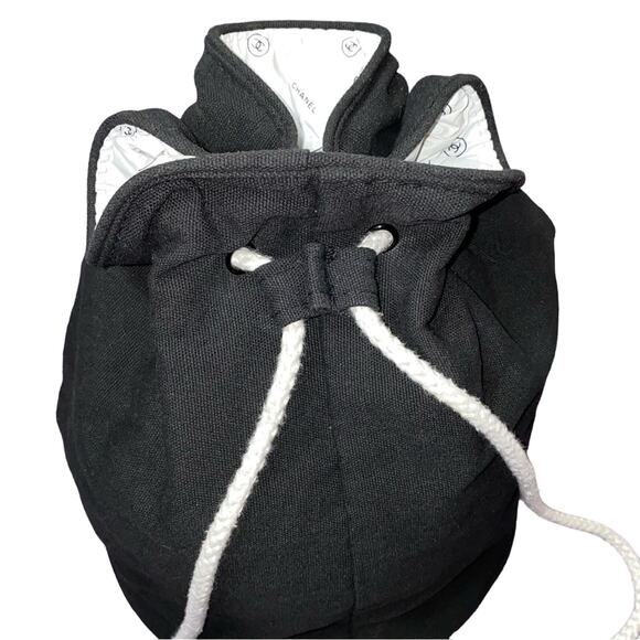 AUTH CHANEL Black & White Logo Large Jumbo Drawstring Canvas Bucket Bag Backpack main image 12